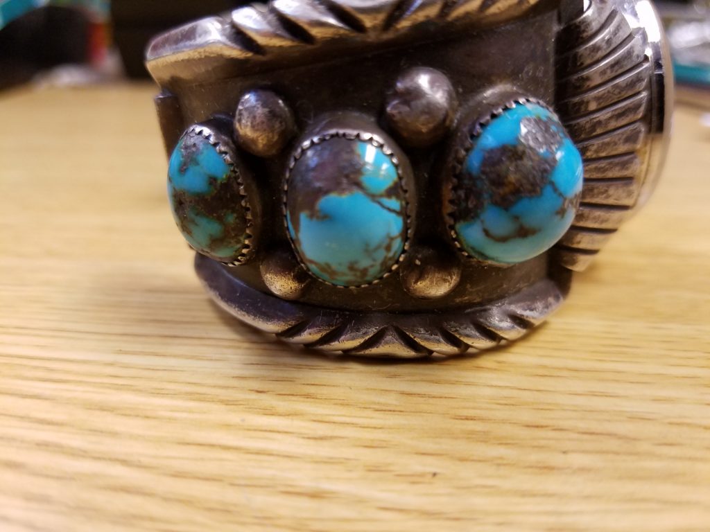 what-does-bisbee-turquoise-look-like-old-bisbee-turquoise